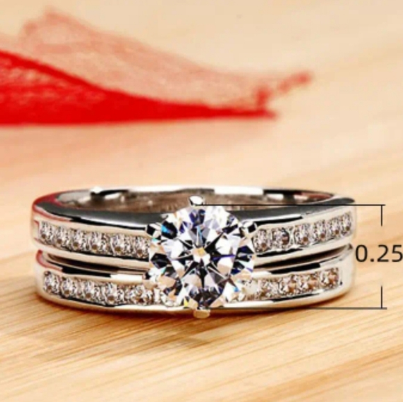 Classic Six Claw Inlaid Zircon 925 Silver Plated Engagement Ring 2 pc Se… - Picture 2 of 5